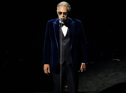 Andrea Bocelli magjeps Venecian me koncertin jubilar p&euml;r 30-vjetorin e