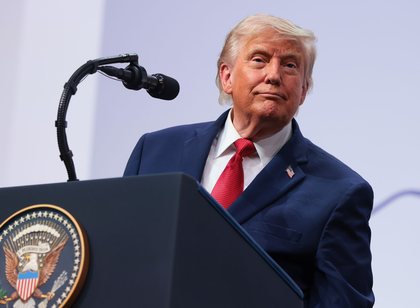 Trump godet Spanj&euml;n nga samiti i NATO-s: Nd&euml;rprisni t&euml; gjitha