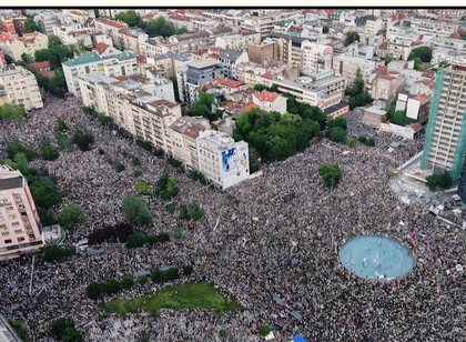 Il Sole 24 ore shkruan: Nga Beogradi n&euml; Tiran&euml;, &ldquo;pranvera