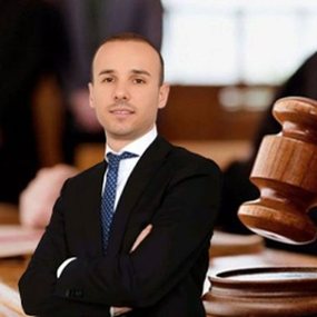 Kërcënoi prokurorin? Arrestimi i avokatit Ulian Barjami në