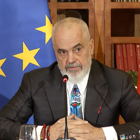 Nga procesi i an&euml;tar&euml;simit tek protestat p&euml;r Zv&euml;rnecin, Rama