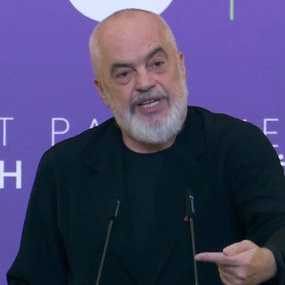 &ldquo;U b&euml;n&euml; parelinj me shal&euml; e kremra, algoritmi si