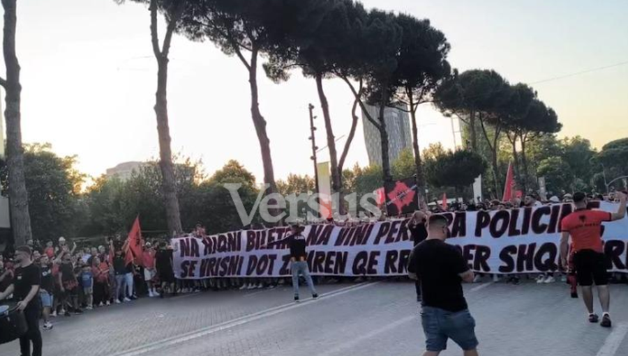 Sonte ndeshja Shqipëri-Serbi, blindohet Tirana me 2 mijë policë e