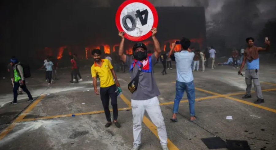 Kaos në Nepal, mbi 900 të burgosur arratisen gjatë protestave