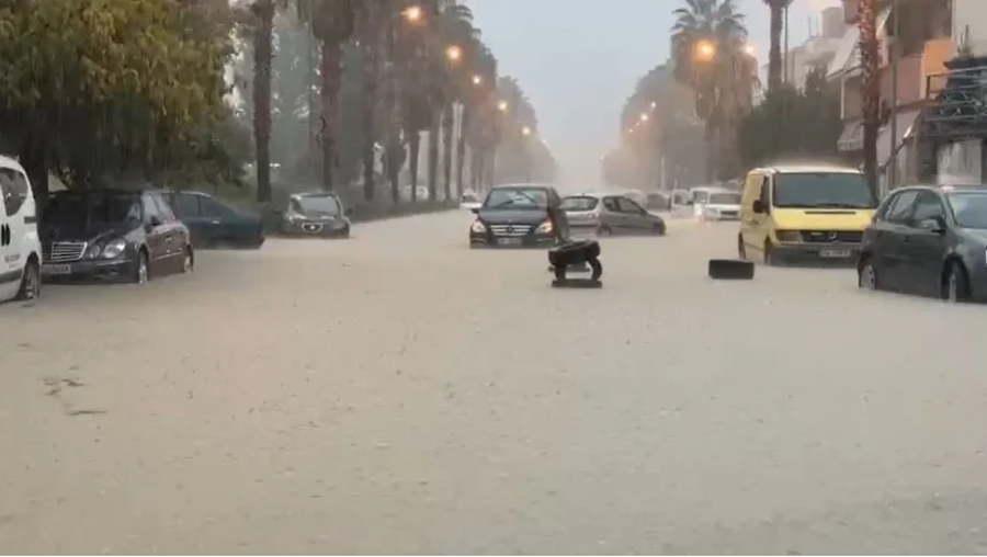 Biznese e banesa nën ujë në Vlorë, dëm qindra