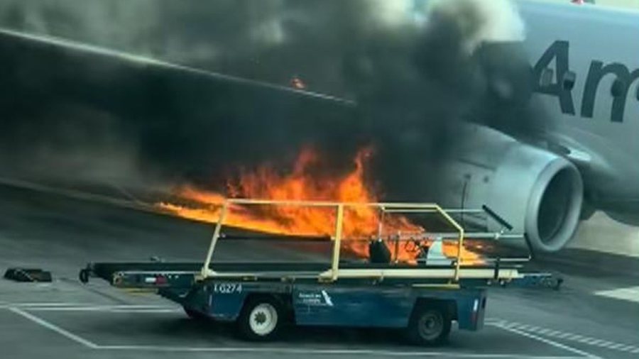 VIDEO/ Merr flakë në SHBA aeroplani me 178 persona në bord,