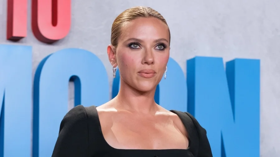 Scarlett Johansson shpjegon pse nuk ka llogari në rrjetet sociale