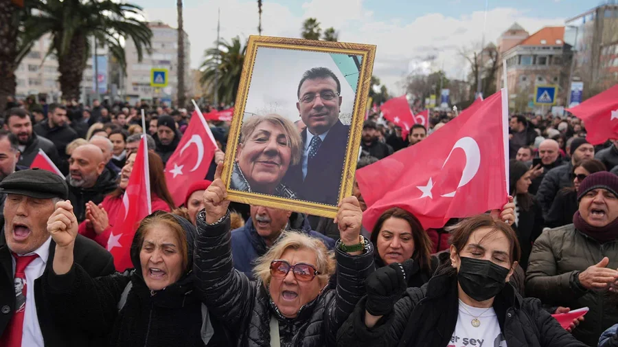 Trazirat në Turqi/ Lëshohen urdhër-arreste për 105 persona