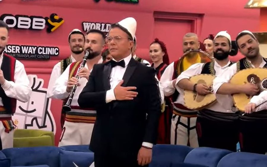 Laert Vasili hap kutinë misterioze që mori në nisje të