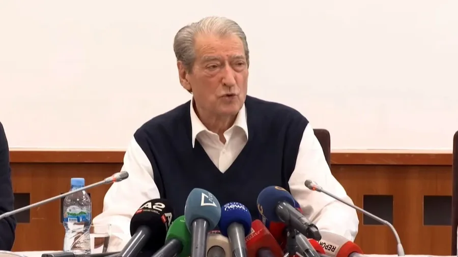 “Kontrata e lobimit nuk ka lidhje me zgjedhjet”, Berisha ju jep