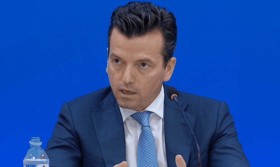 "Dua të bëhem Kryeministër i pa korruptuar", Agron