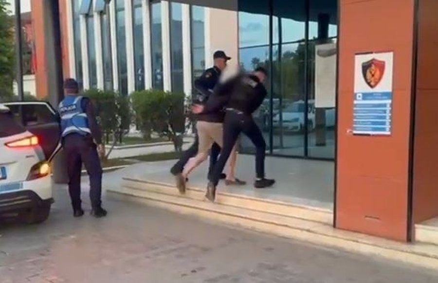 Me fishekë gati në fole, kapet 37 vjeçari që lëvizte