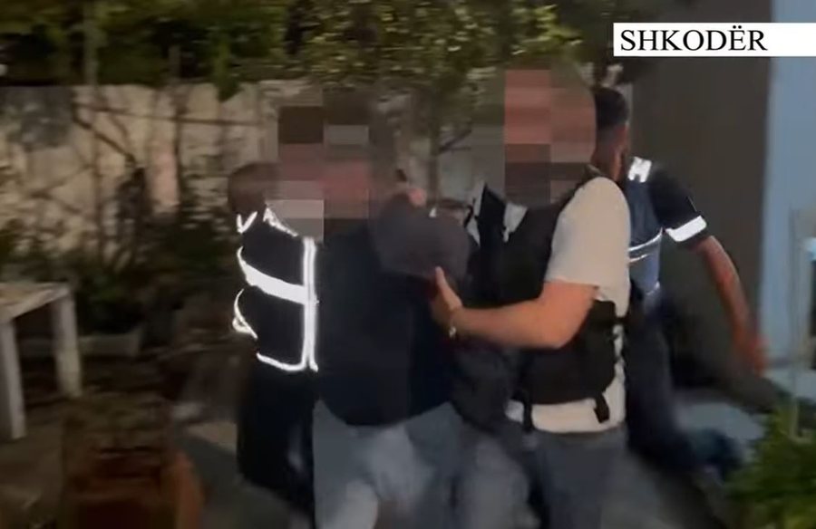 Zbulohet baza e grupeve kriminale në Shkodër, gjenden 11 pist*leta dhe