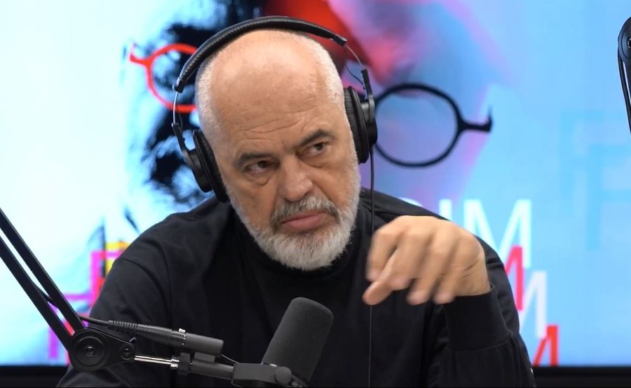 “Shisja ndonjë pikturë dhe blija biletë avioni”, Rama