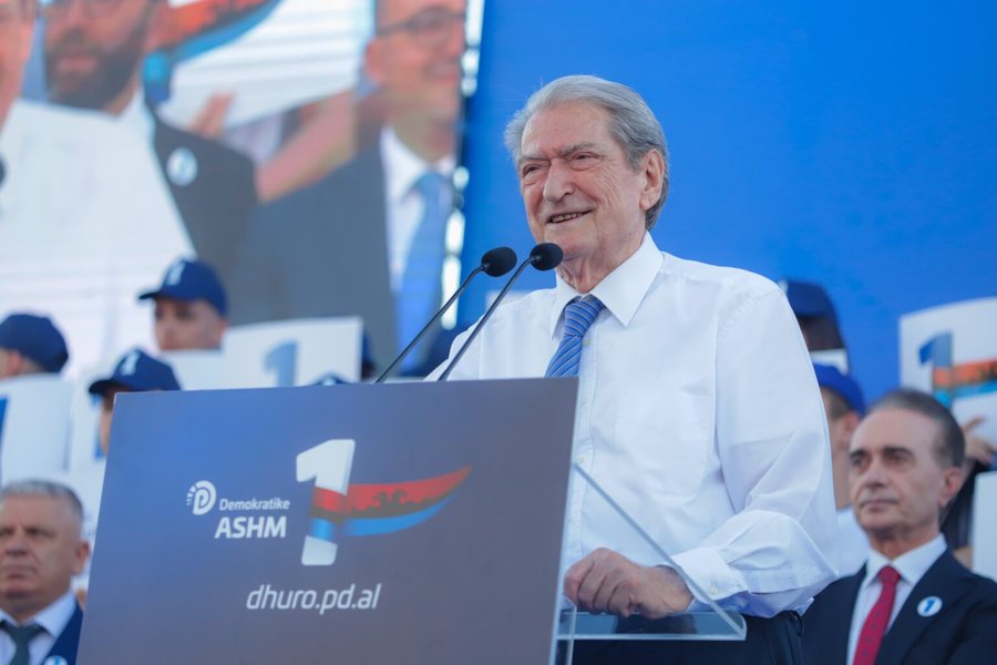 Berisha përmbyll fushatën në Fier, mesazh për Ramën: Ai