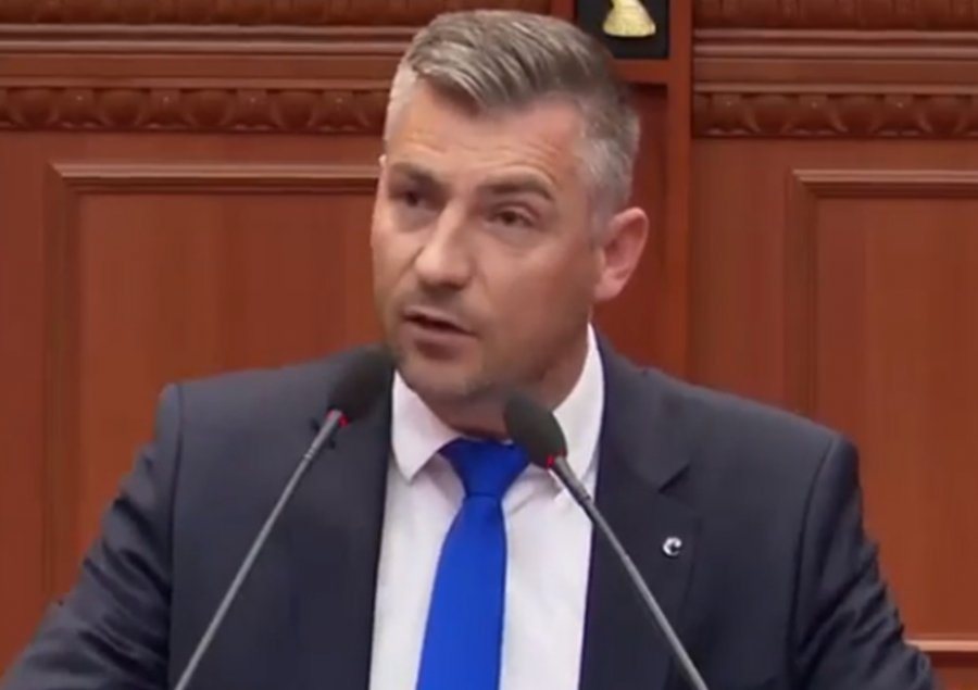 Vëllai u arrestua pas konfliktit me shoferin, deputeti i PD-së akuza