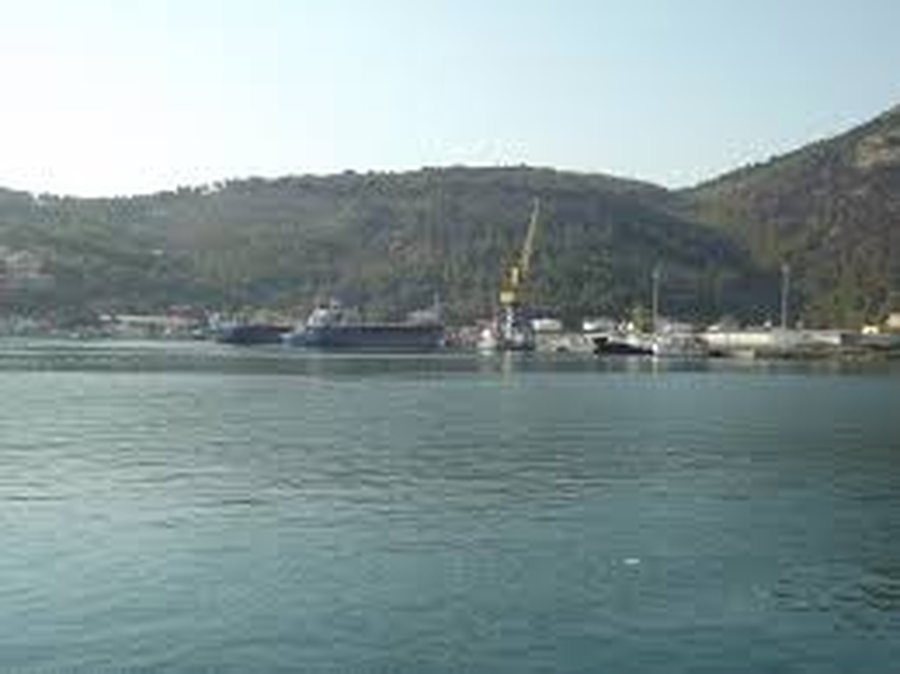 E rëndë/ 37 vjeçari gjendet pa shenja jete pranë portit
