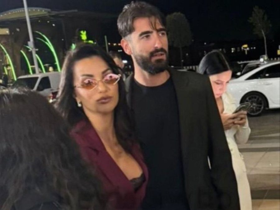 VIDEO+FOTO/ ‘Nuk vritet Shqiponja kollaj’, Roza Lati reagon pasi