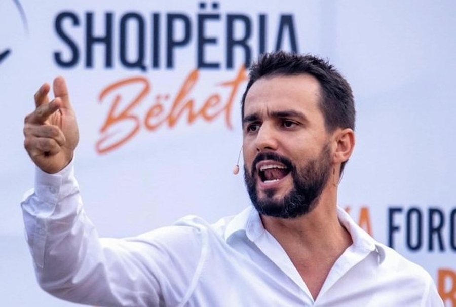 Kandidati i tij u kap me koka*në në xhep, reagon Adriatik Lapaj: