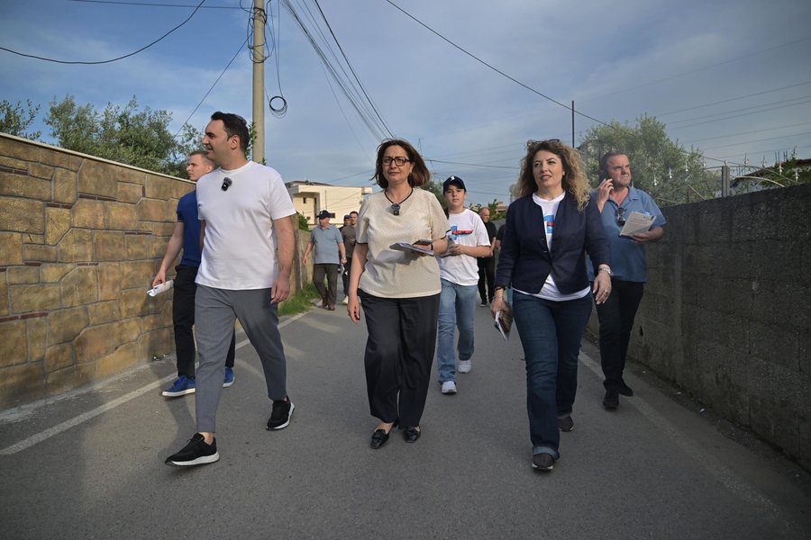 Përtej spektakleve të shëmtuara/ Fushata ndryshe e Dhurata