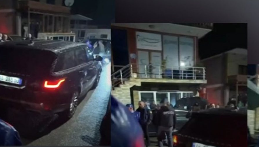 “Blindohet” Dibra në mesnatë, bllokohen dy makina për