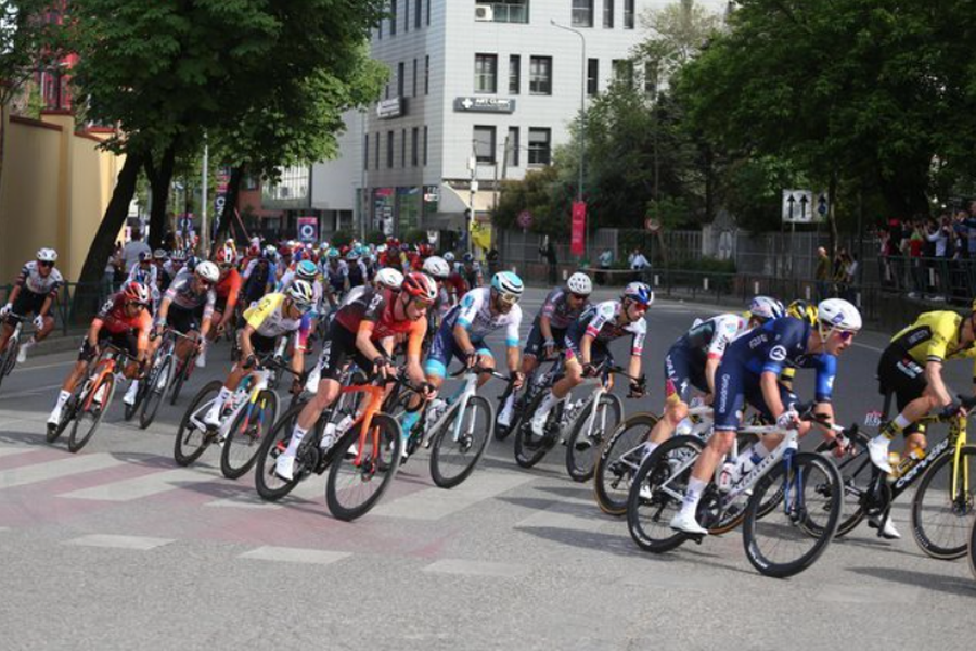 Etapa e dytë e Giro d'Italia zhvillohet sot në Tiranë! Nga