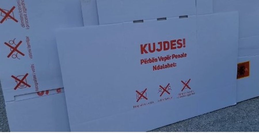 Probleme në një qendër votimi në Vithkuq! Policia nuk e merr