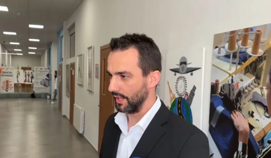 ZGJEDHJE 2025/ Nis numërimi, hapen kutitë e para në Vorë dhe