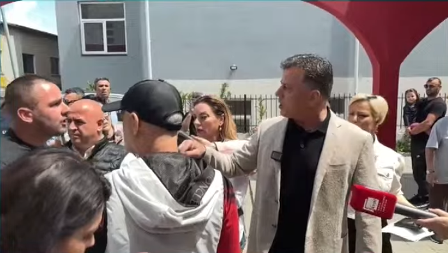 VIDEO/ “Ikni për Kukës o malokë”, Noka përplaset