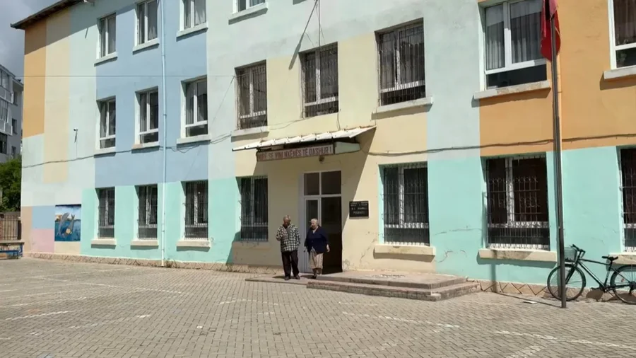 Incidenti në Pogradec, nipërit e Luan Tollozhinës dhunojnë