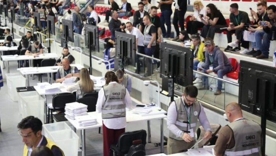 1121 kuti të numëruara në Tiranë: PD i rimerr mandatin Agron