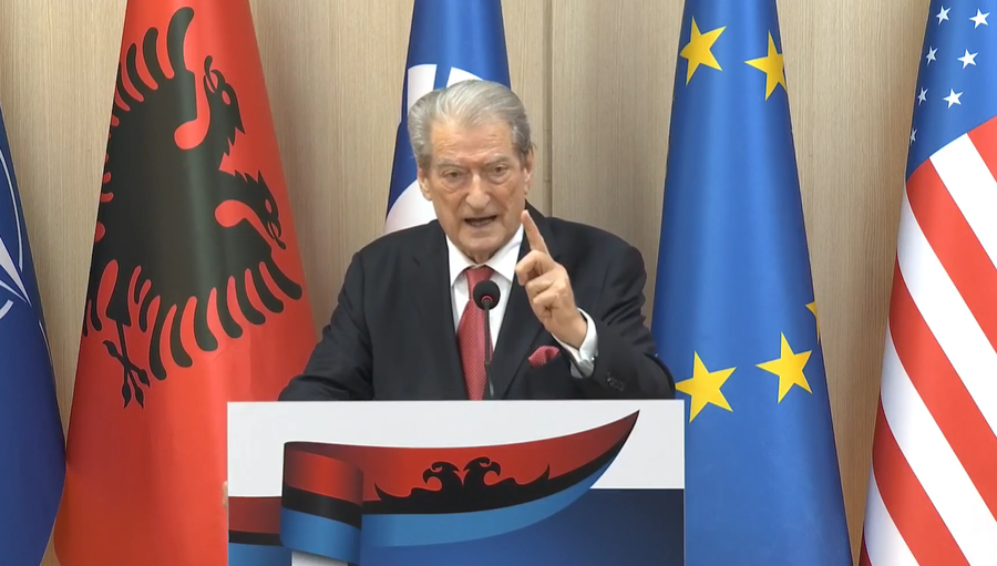 "Zgjedhjet u sunduan nga bandat", Berisha njofton protestë