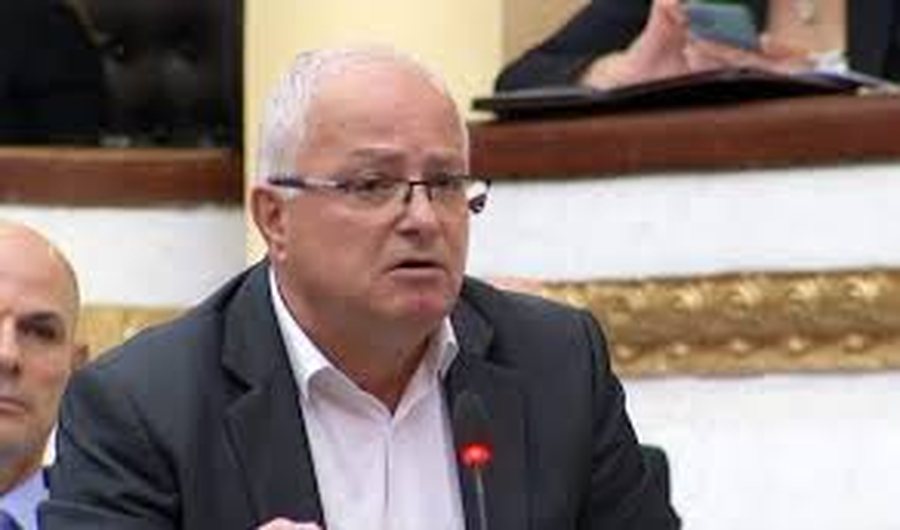 Nuk siguroi dot vota deputeti i PD njofton largimin nga politika pas 35 vitesh: