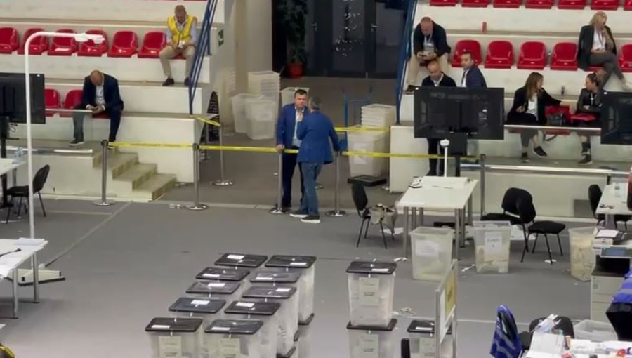 PD e kontestoi për parregullsi, nis numërimi i votave të ardhura