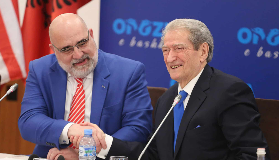 U prit si ‘shpëtimtar’, por a erdhi për demokratët
