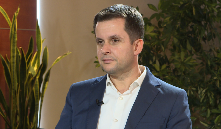 “Kërkuat politikë të re”, mbeti jashtë Kuvendit,