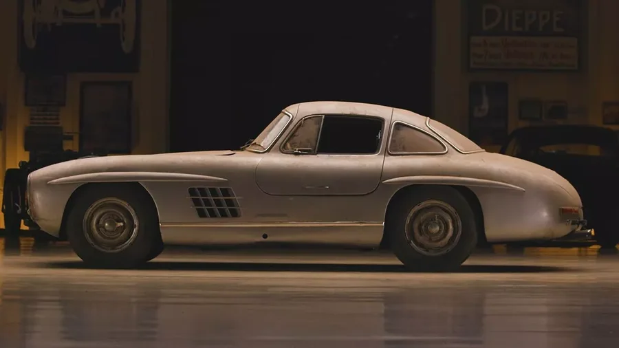 Nga rrënojat në një pasuri të paçmuar: Mercedes 300SL