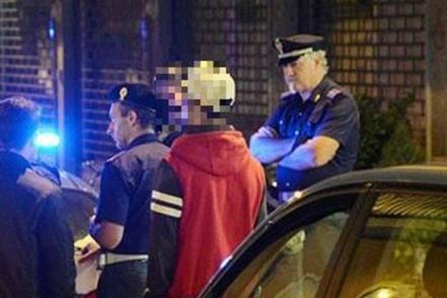 Me armë zjarri dhe shufra hekuri në klubin e natës! Rrahën