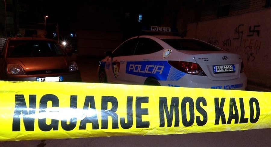 "Po pastroja armën", plagoset me pistoletë 48-vjeçari