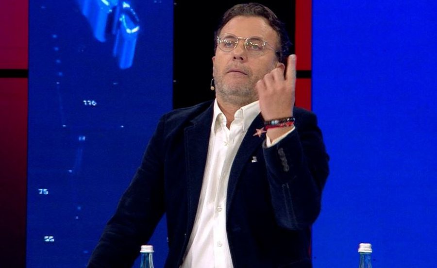 Rrëfimi i rrallë i Laert Vasilit për të atin e ndjerë: