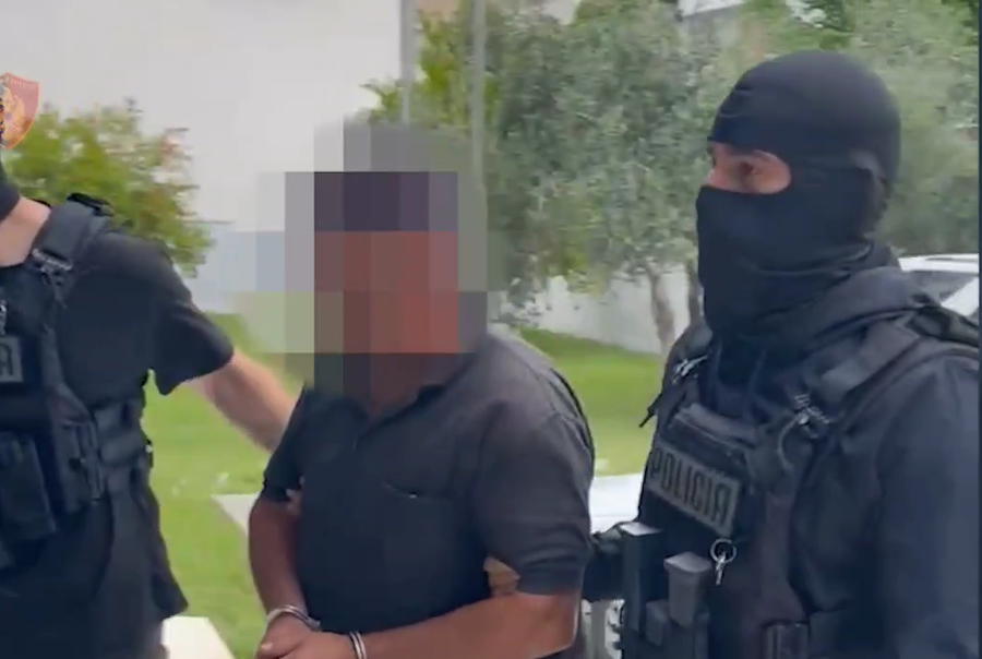 Përdhunoi vajzën e tij në Itali, arrestohet në Durrës