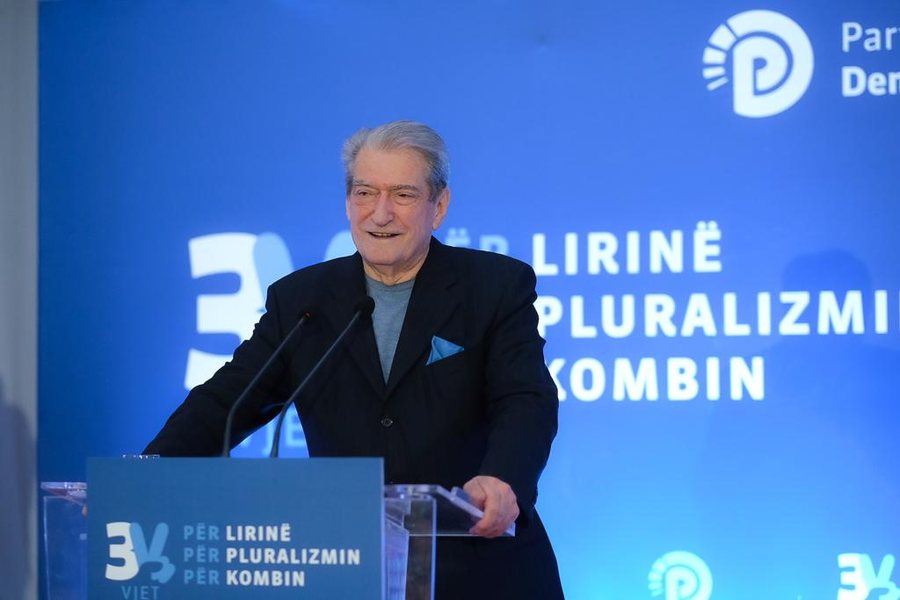 Opozita do të braktisë 50 mandatet e 11 Majit? Berisha: Vendimet do