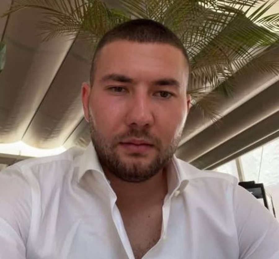 Vdiq tragjikisht, djalit të biznesmenit shqiptar i jep sot lamtumira e