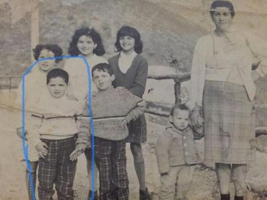 Shokon me rrëfmin e tij trajneri i Udinezes: Babai e vrau mamin me