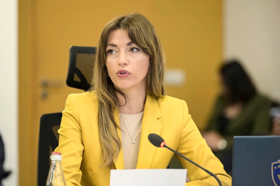 Kosova 4 muaj pa Kuvend, Albulena Haxhiu: Zgjedhjet e përgjithshme dhe