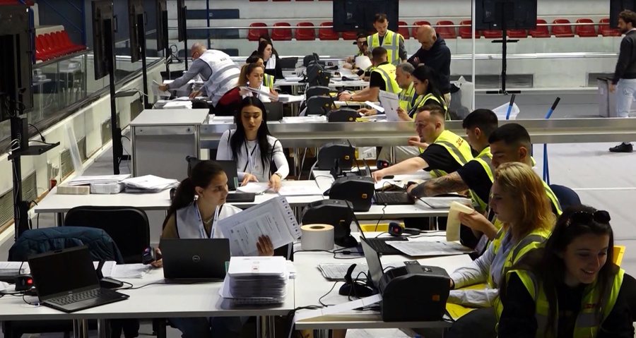 KQZ "shuan" alarmin për 130 mijë fletët e votimit dhe