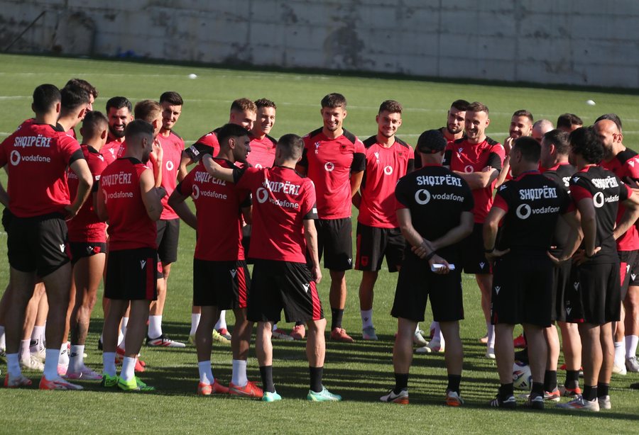FORMACIONI/ Shqipëri-Serbi: Silvinjo i beson Brojës, dy balotazhe ende