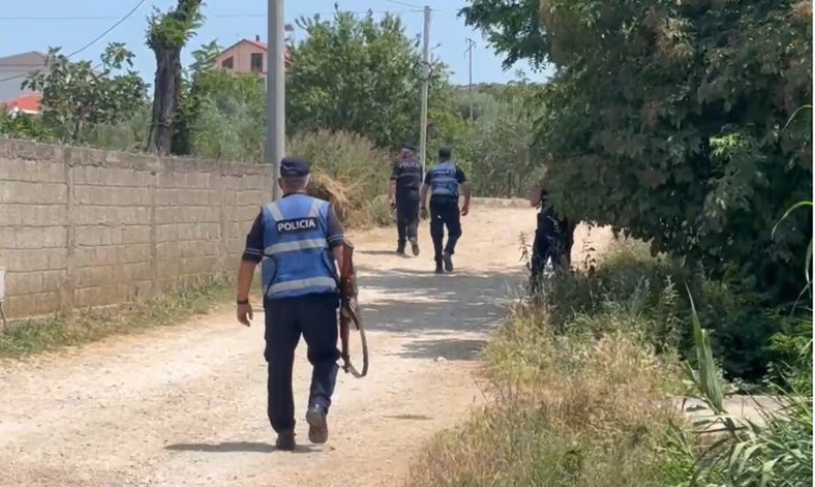 Të shtëna me armë në Rrogozhinë, fqinji plagos