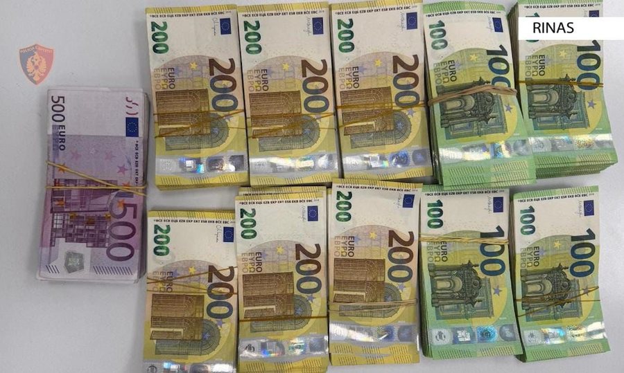 Izraeliti kapet në Rinas me 194 mijë euro ‘cash’ të