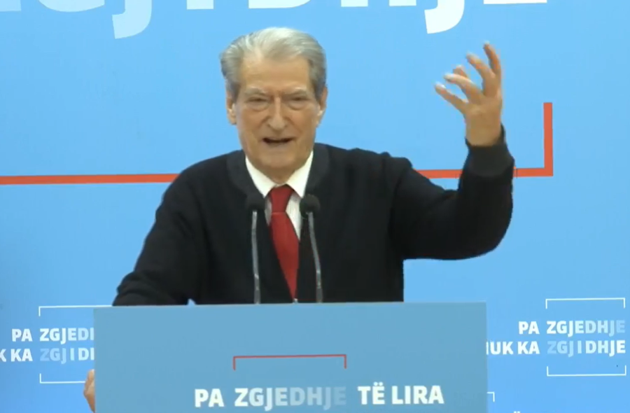Ndeshja me Serbinë, Berisha thumbon Ramën: Ata që janë me